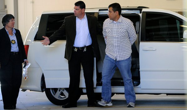 Zimmerman arrives at jail 6:3:12