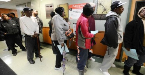 Chicago voters waiting in line on Nov. 6, 2012 (Robyn Beck/AFP/Getty Images)