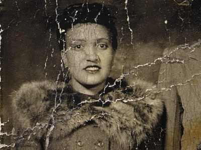 Henrietta Lacks had no control when doctors at Johns Hopkins Hospital used her cells 62 years ago in research that led to groundbreaking medical advances. But now her descendants will.  The Lacks were never compensated financially by the institutions that used the cells. Now the family will be reimbursed for expenses related to serving on the NIH working group, but will not receive pay. "The main goal was science and being part of the conversation," said David Lacks Jr., a grandson who will sit on the working group with Henrietta Lacks' great-granddaughter Veronica Spencer.