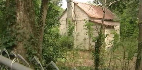 A former slave cabin like this will be converted into an apartment in Anderson, S.C. (NBC News screenshot)