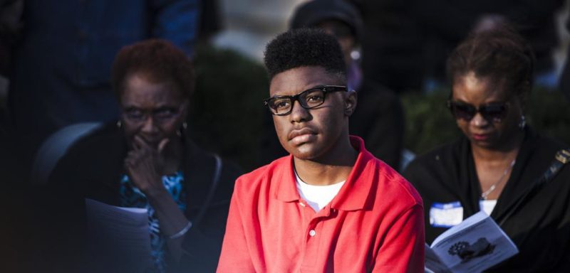 anthony-crawford-marker-dedication-student