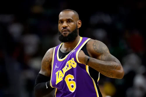 LeBron James' new contract runs through his 40th birthday in 2024. SEAN GARDNER VIA GETTY IMAGES