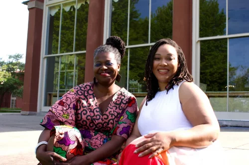 Chicago-based certified nurse midwife Jeanine Valrie Logan and doula Shaquan Dupart are opening a birth center on the city's south side. (Chicago South Side Birth Center.)