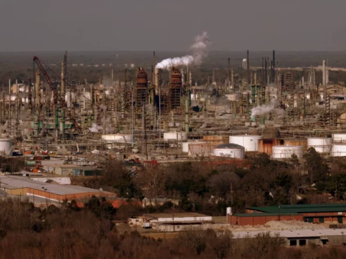 The ExxonMobil Baton Rouge complex, pictured in 2016, was the site where five nooses were found, the EEOC alleges.
(Jim Bowen/Flickr Creative Commons)