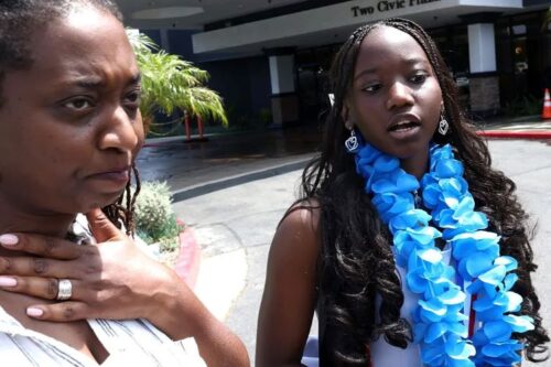 GettyImages-2219158340 Mekeish Madden Toby and her daughter Zoe Toby, whose graduation was moved up due to the threat of ICE (Genaro Molina/Los Angeles Times via Getty Images)