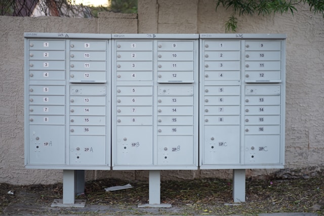 Mailbox cluster